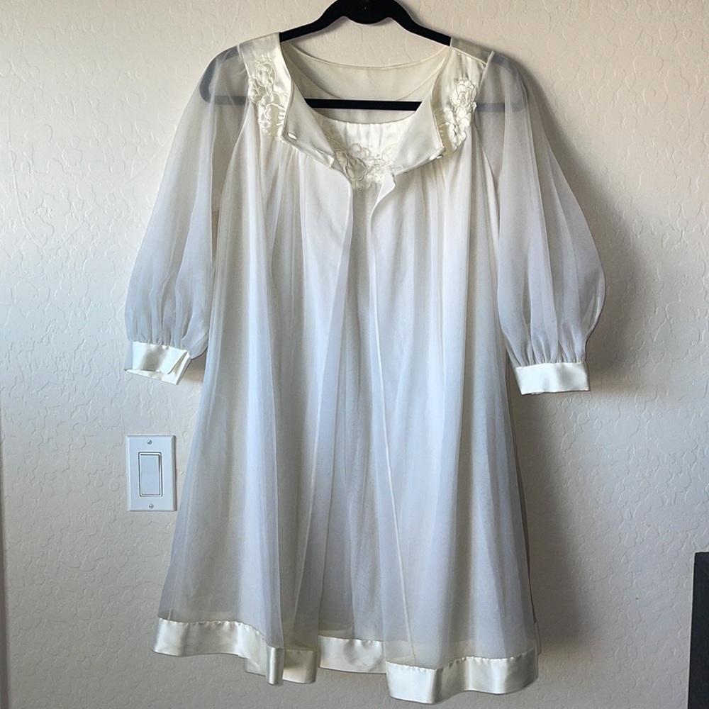 Gossard Artemis Nightgown Set Satin Trim 3/4 sleeve Sheer Ivory nightgown Sz MP - Picture 6 of 17